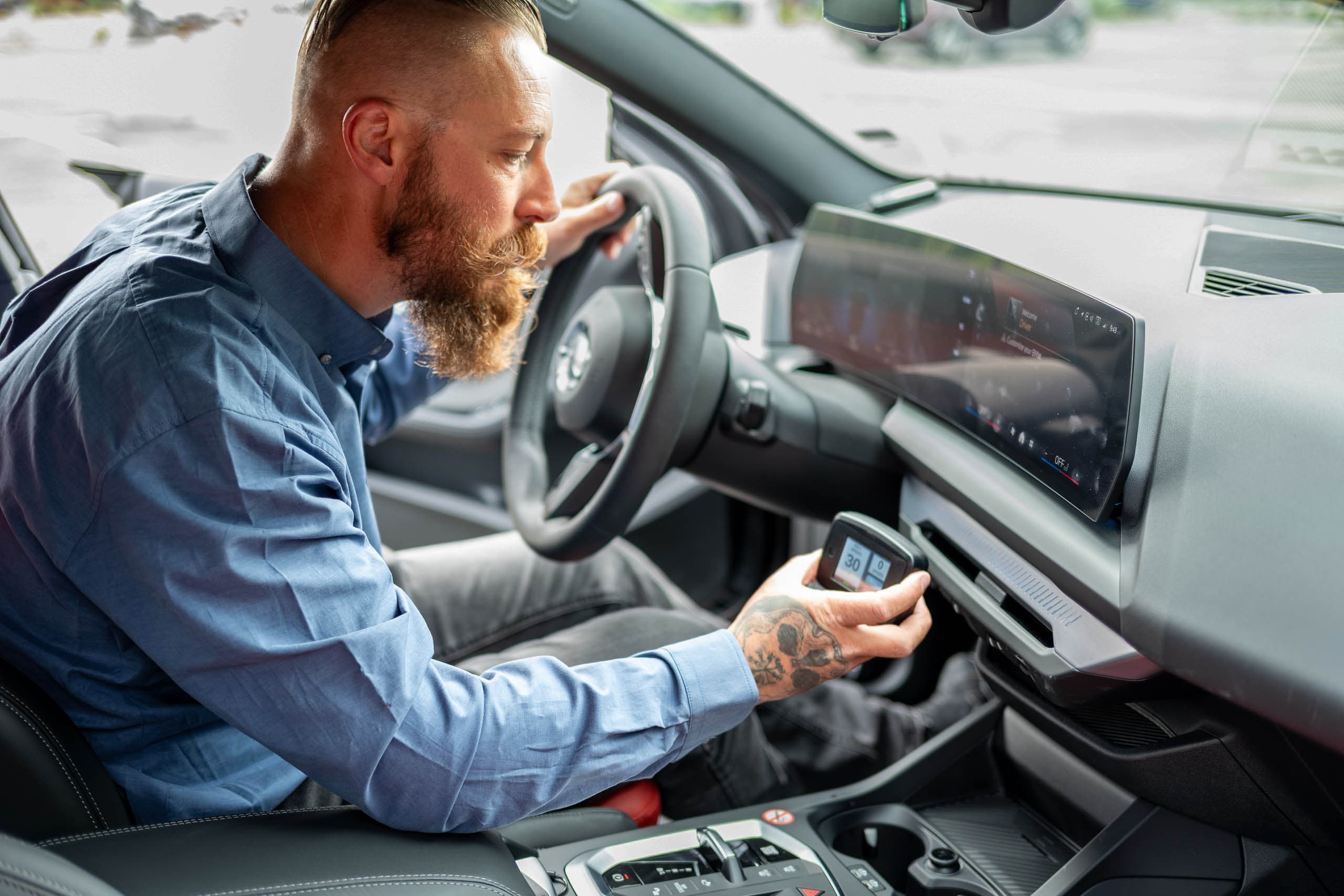 LifeSafer ISA installation expert testing intelligent speed assistance device during installation 